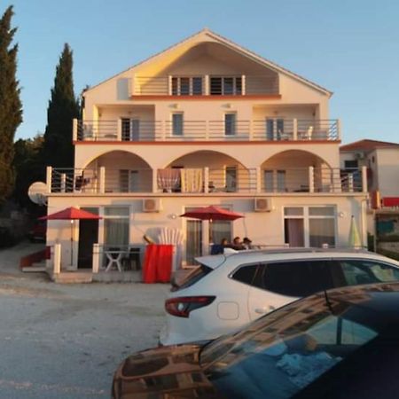 Vila Matej Ražanj Kültér fotó
